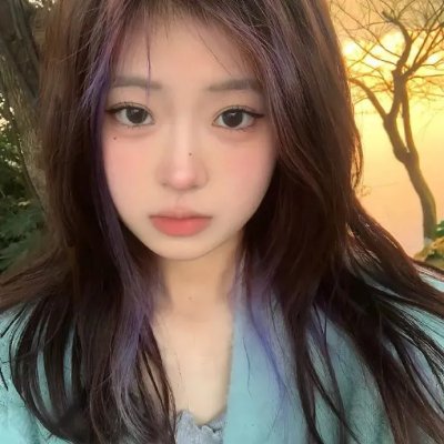 昂首挺胸